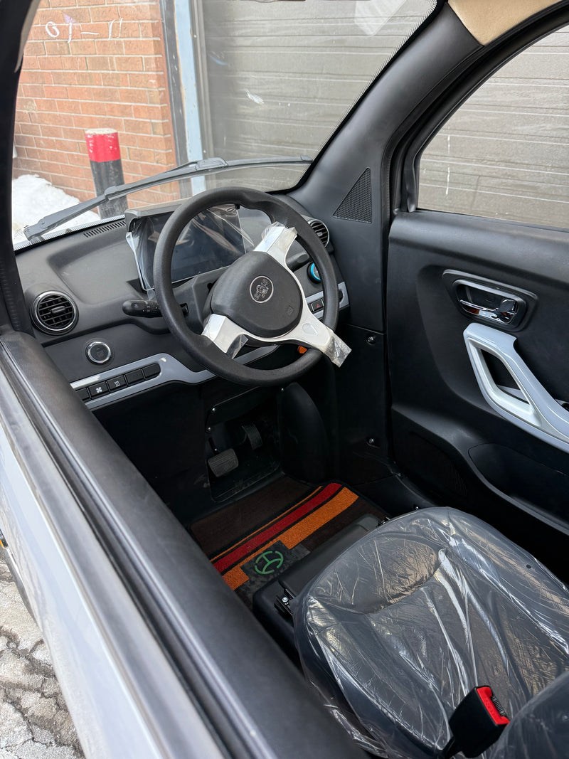 ET4 Connect Cargo - Fully Enclosed Mobility Scooter