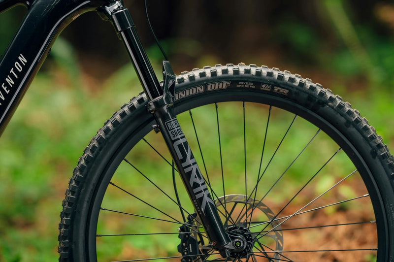 Aventon Current EXP Carbon Fiber E-MTB