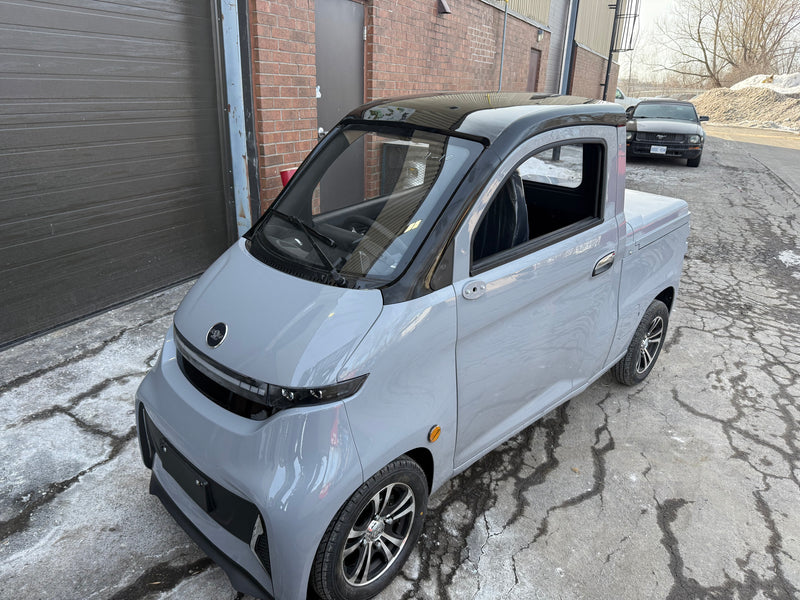 ET4 Connect Cargo - Fully Enclosed Mobility Scooter