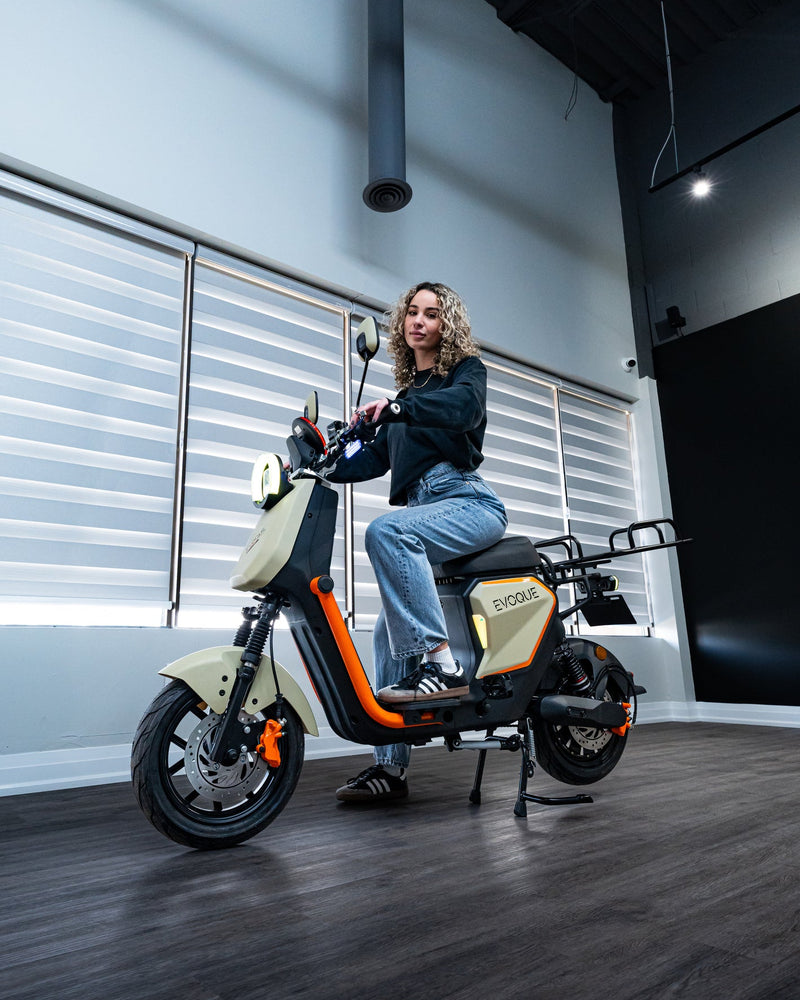 Evoque Stinger Plus Scooter Style E-Bike