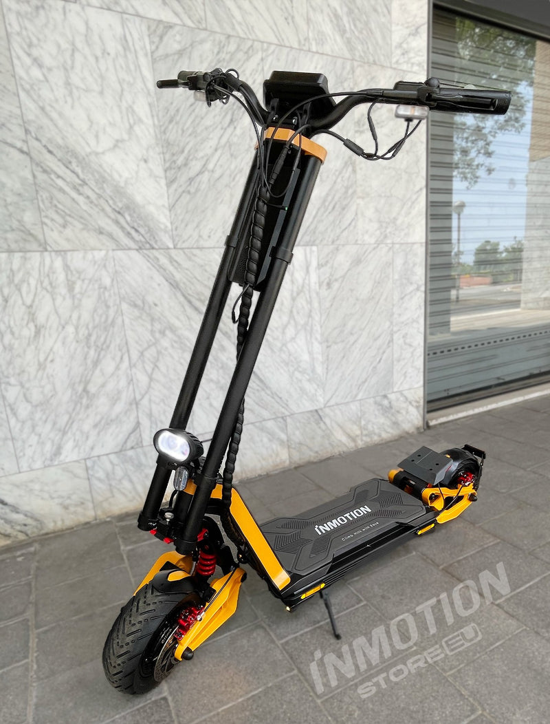 InMotion RS Super Scooter