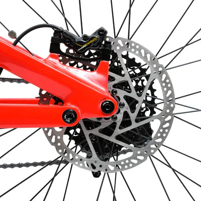 Quad-Piston Hydraulic Brakes