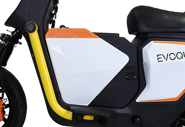 Removable Lithium Battery Charges on the Go